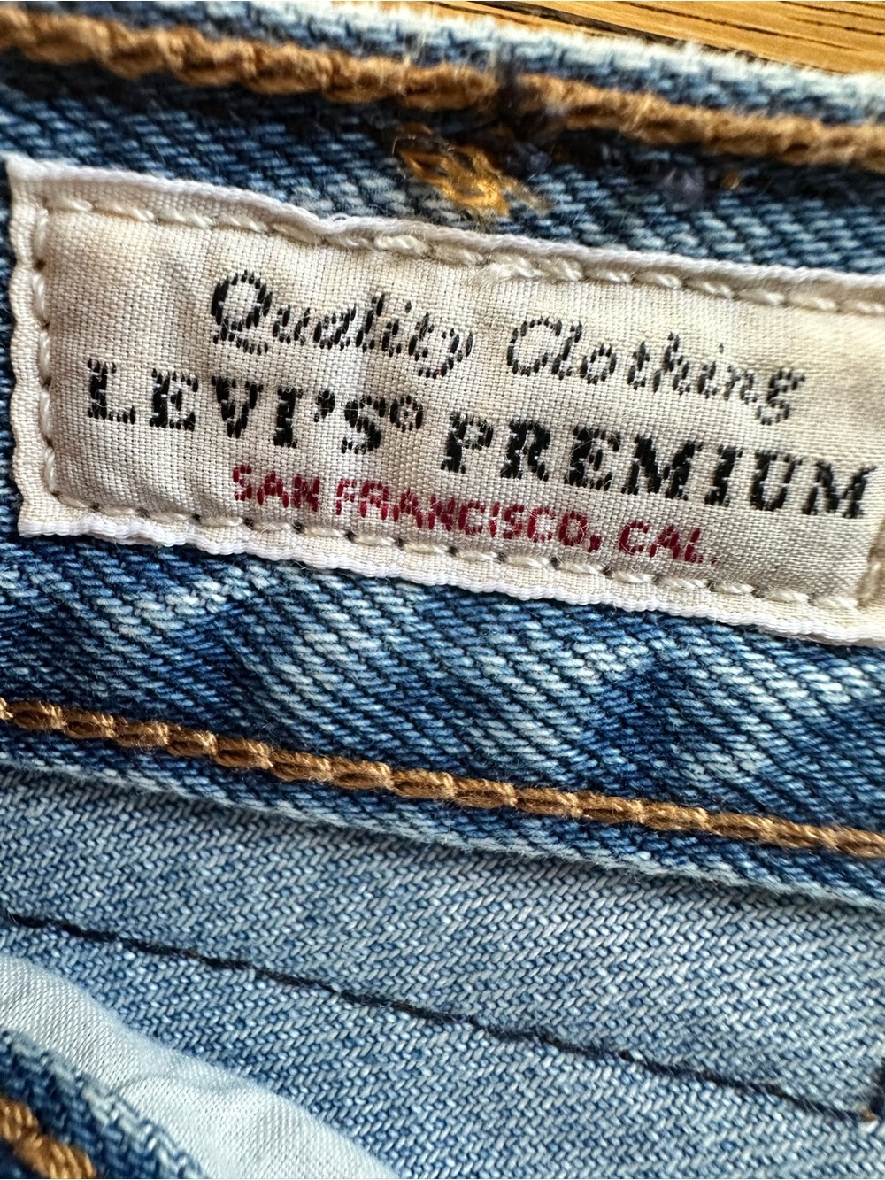 Levi’s Ribcage Straight Jeans in Middle Road Size 26 - Picture 12 of 15
